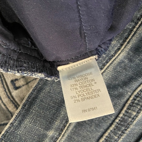 J. Jill Denim Size 6 Medium Wash Soft Stretchy 5-Pocket Leggings Skinny Jeans - Picture 11 of 12